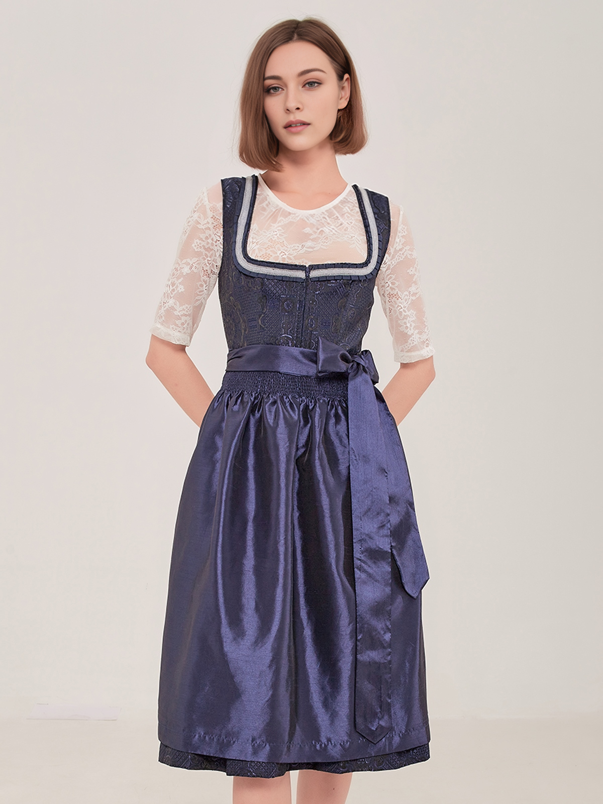 Dirndlbluse Langarm in Blau