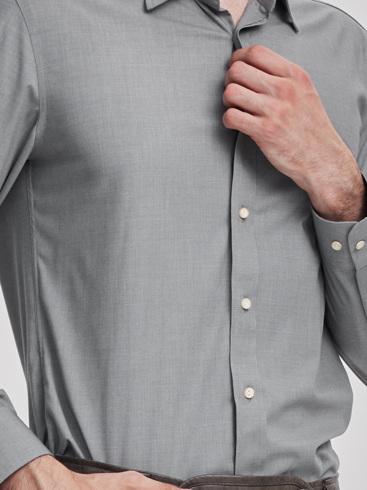 Elegante Dirndlbluse in Grau