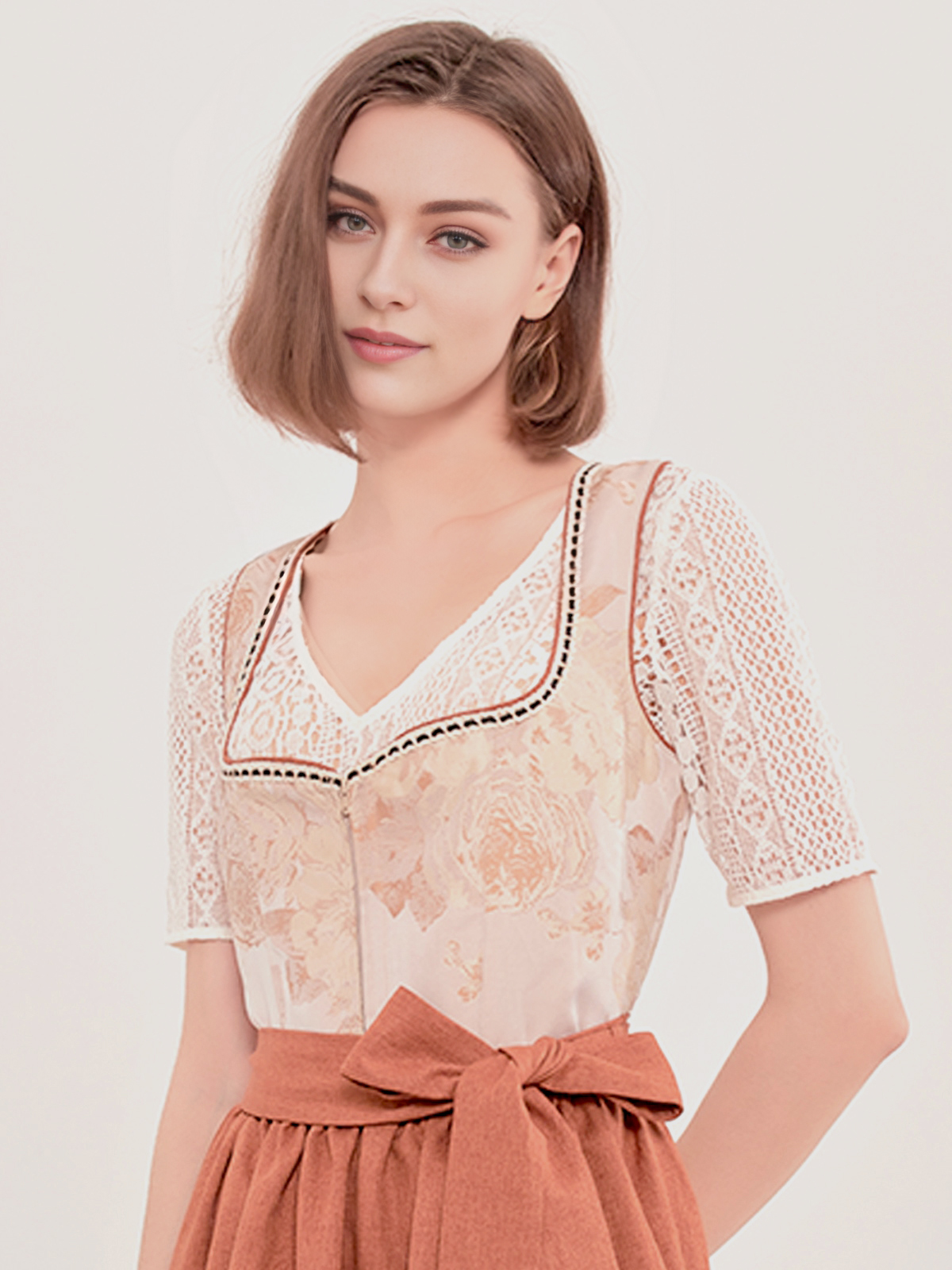Dirndlschürze in Orange