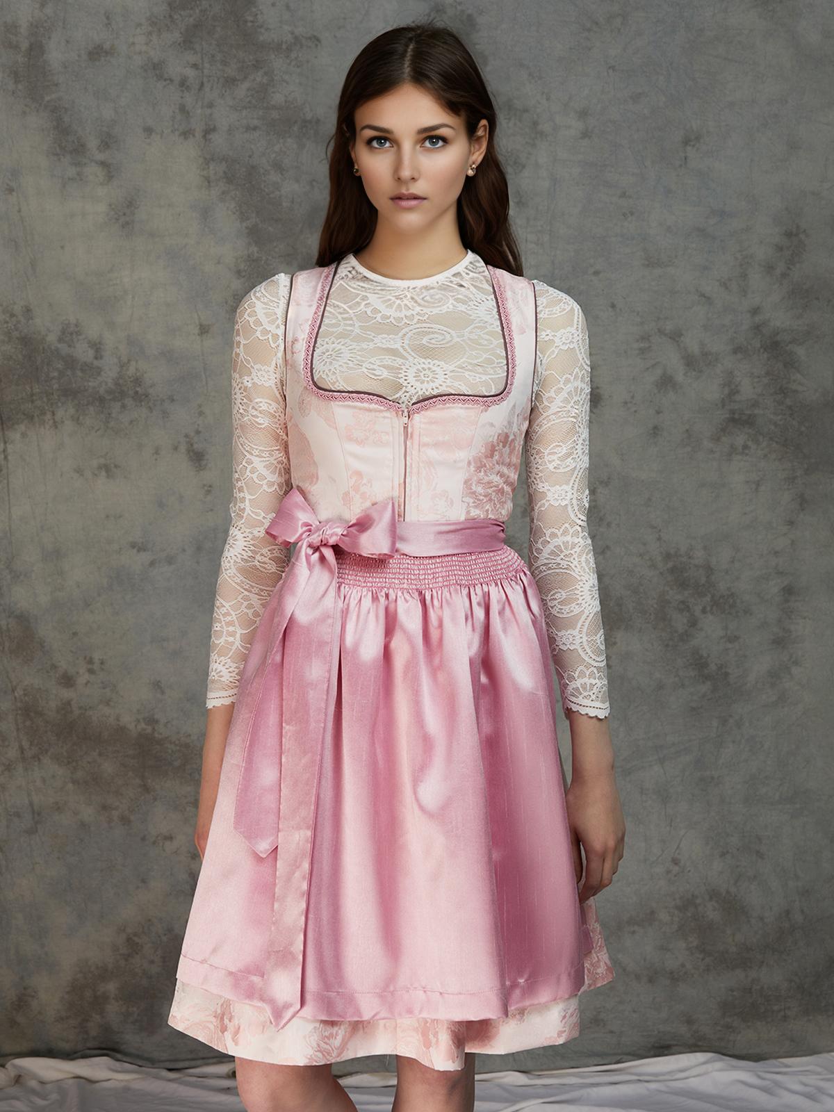 Modernes Dirndl Blau – schicker Schnitt und zeitlose Eleganz