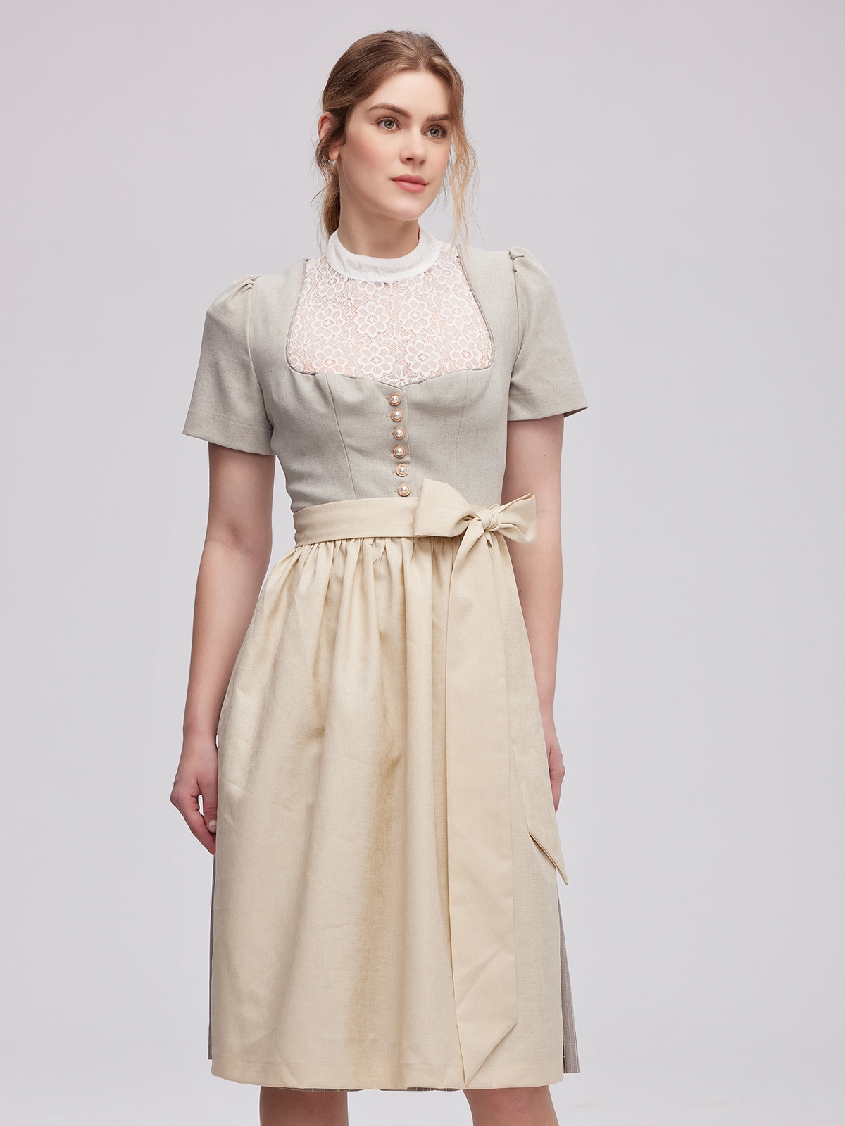 Dirndl mit Hakenverschluss
