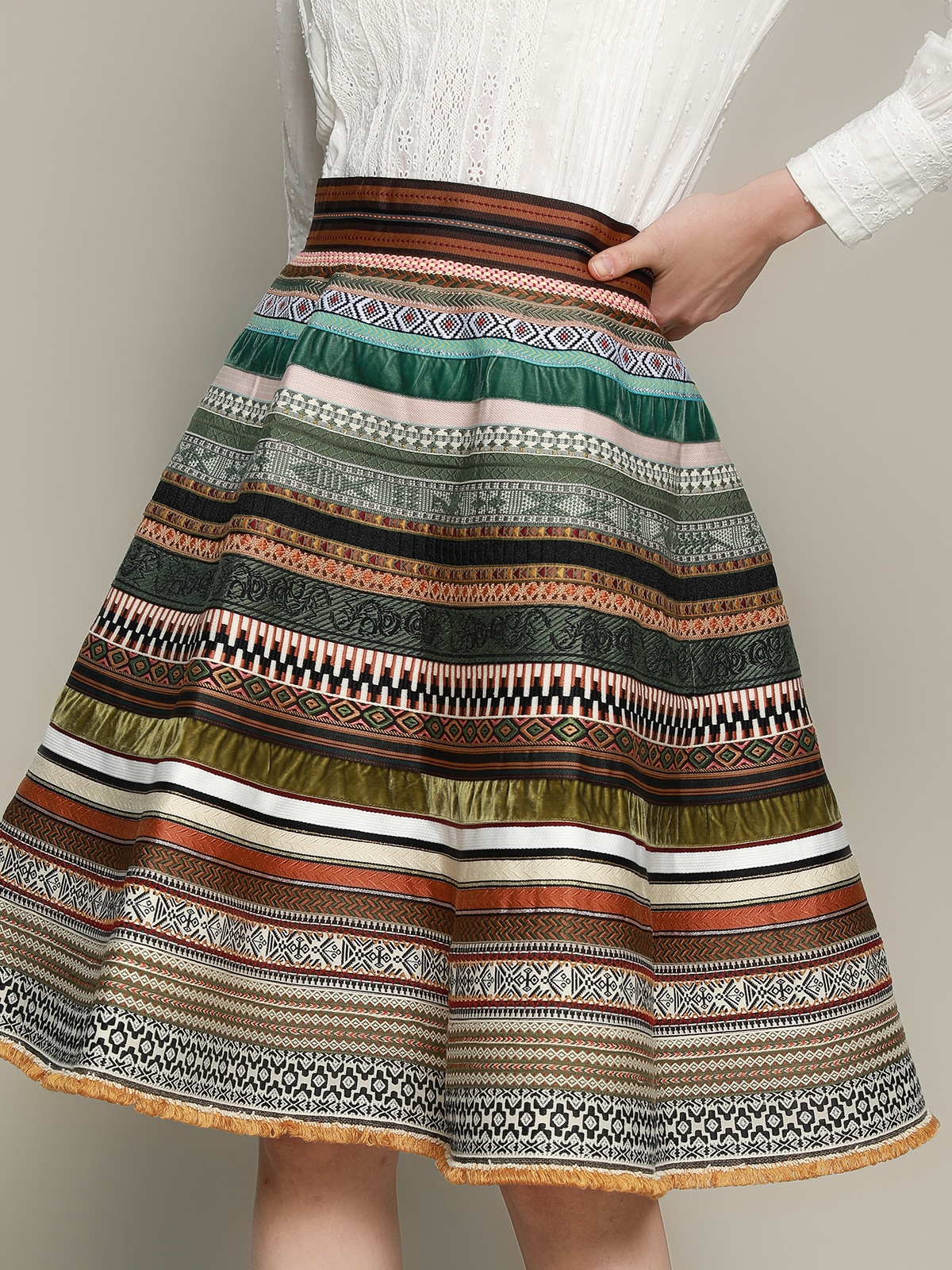 Dirndl mit Reißverschluss in Grün
