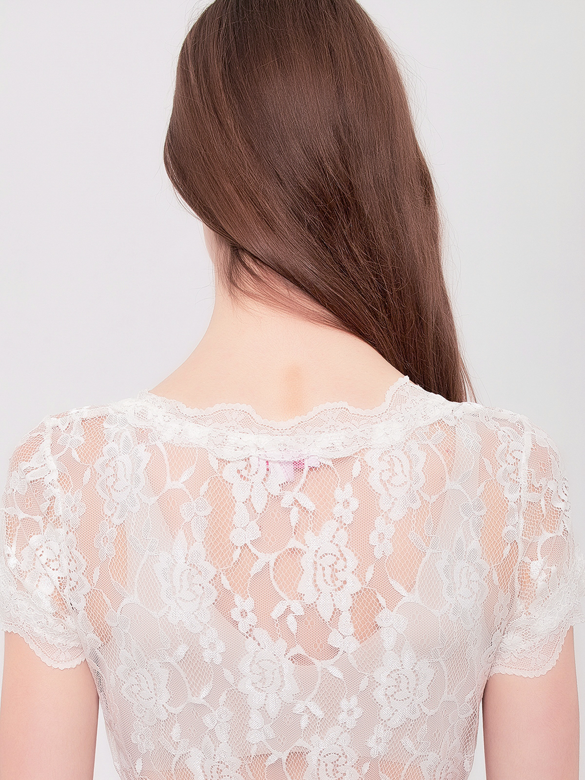 Grau rosa Dirndl mit eleganter Bluse