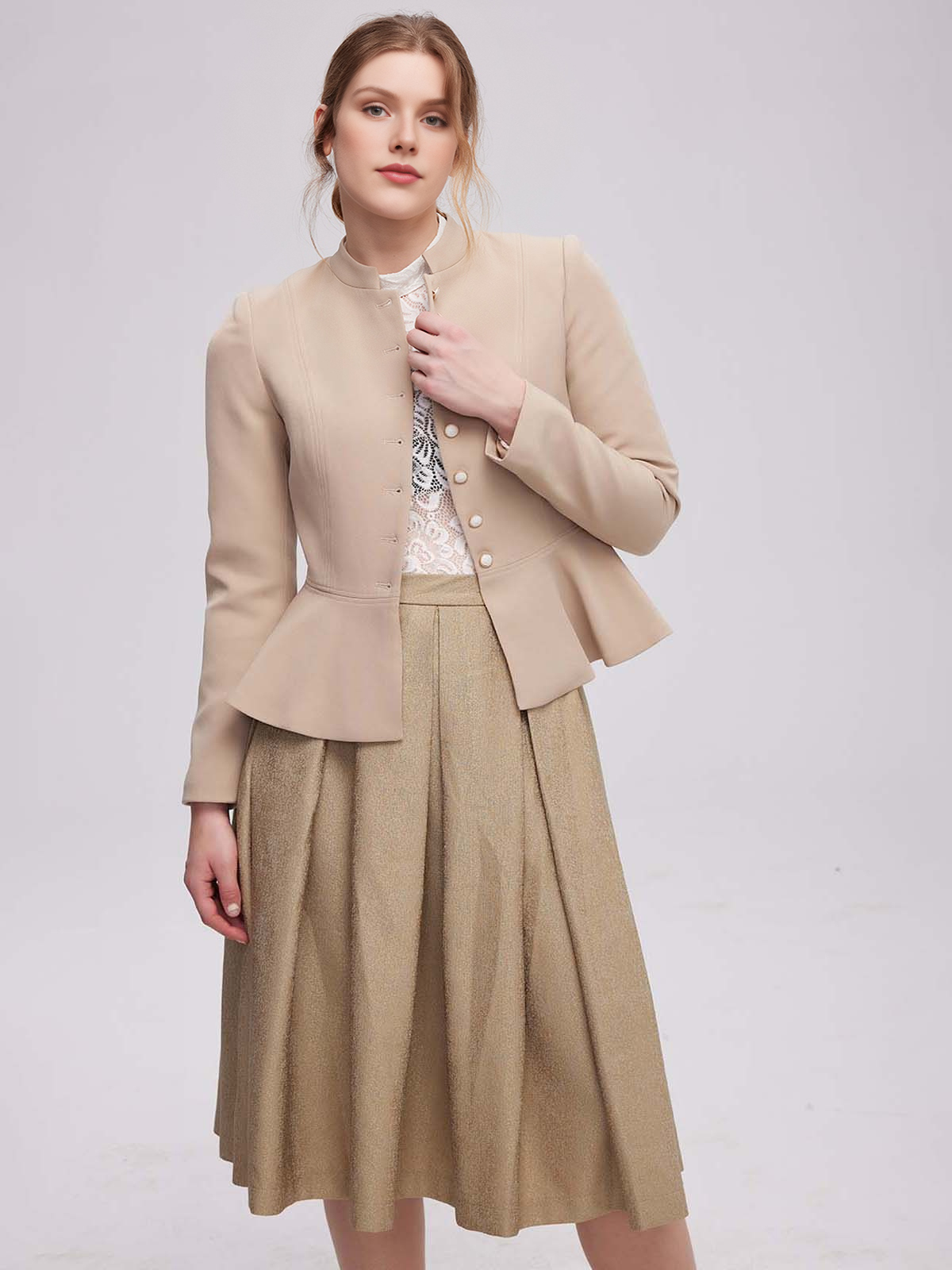 Dirndl in zartem Grün – ein Blickfang für jeden Anlass