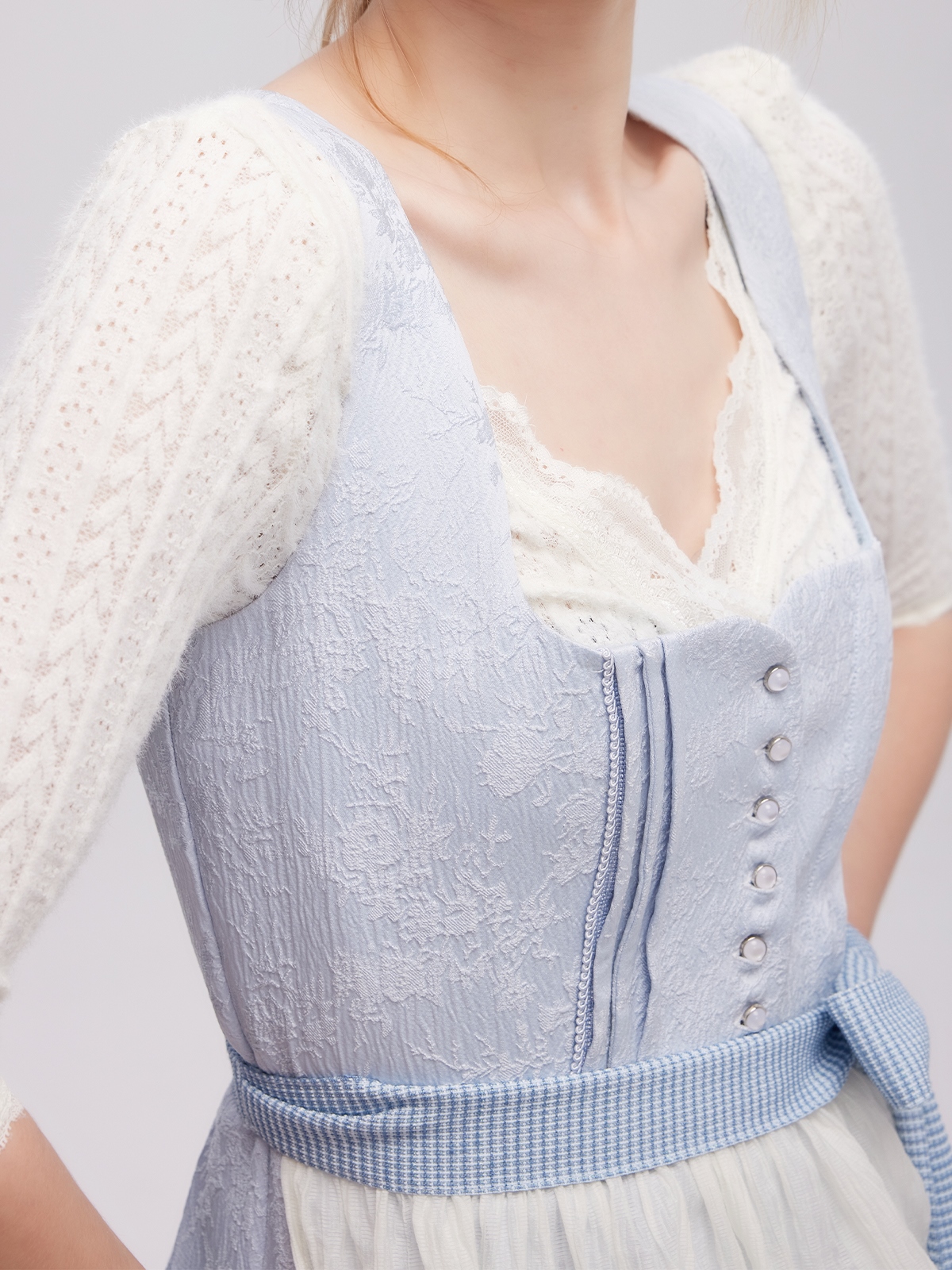 Dirndl in blau