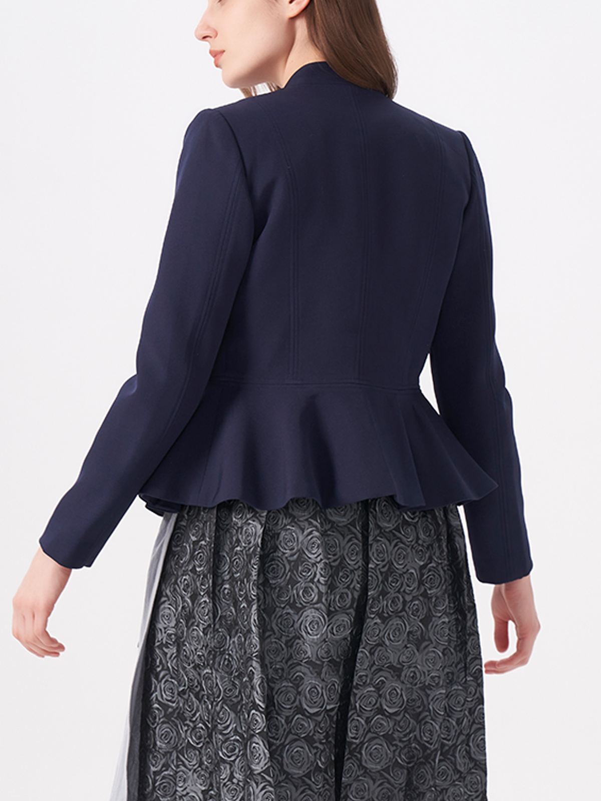 Modernes Dirndl Grün mit Lederjacke